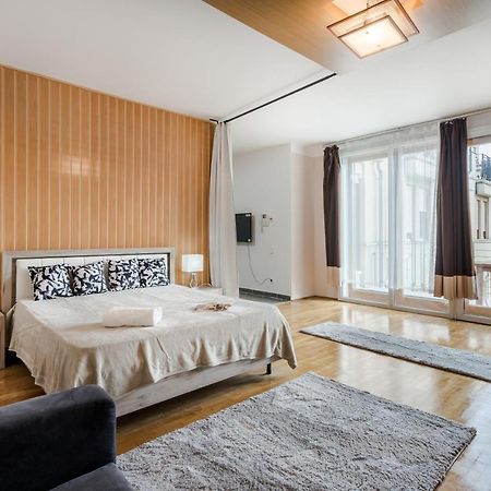 Bpr Timber Loft Home With Balcony Budapest Kültér fotó
