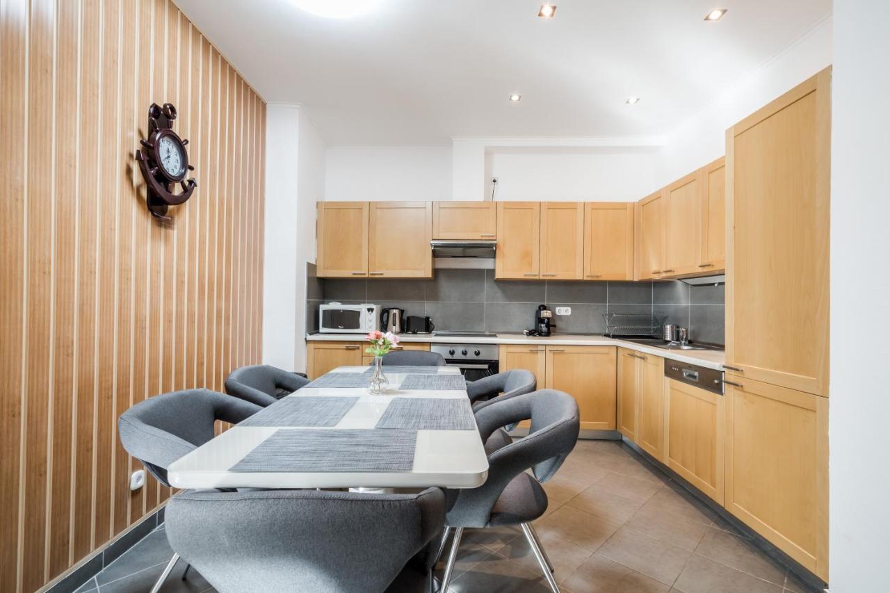 Bpr Timber Loft Home With Balcony Budapest Kültér fotó